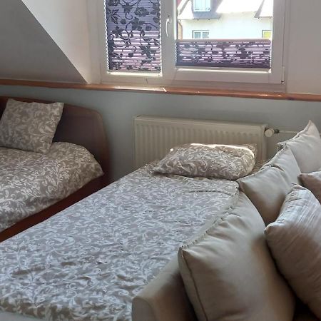 Domek Pod Sosnami Pokoje 2-3 Osobowe Appartement Mielno  Buitenkant foto
